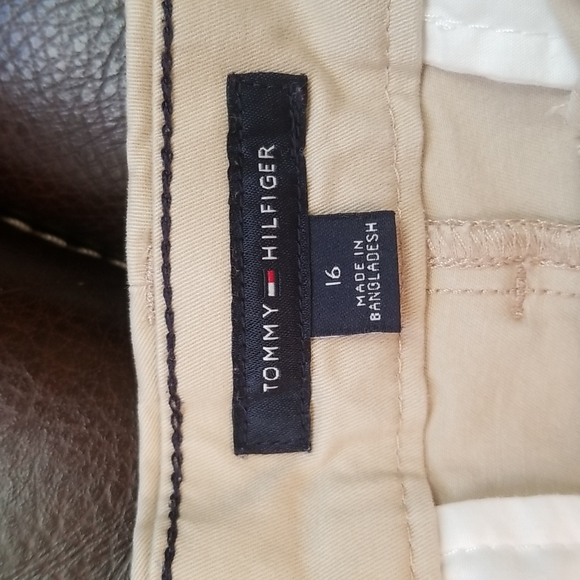 Tommy Hilfiger Shorts Size 16 - Picture 6 of 7